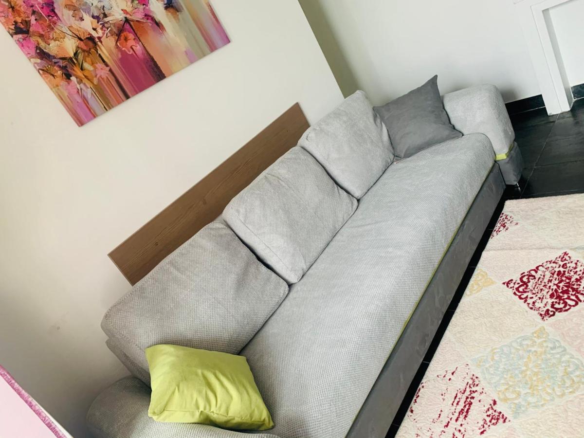 Perfect Place To Stay Self Check In-24H-Netflix-Wifi Resita Exterior photo
